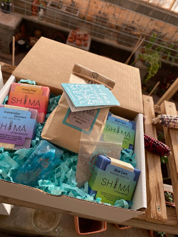 Bluecorn Gift Box